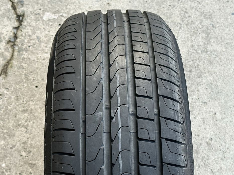 205|55 R16. Pirelli Cinturatp P7.