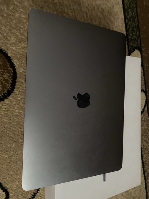 Mak Book air m1 2020