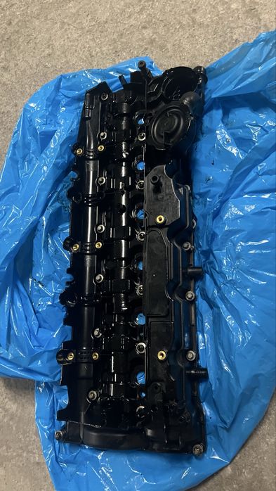 Капак на клапаните BMW F10 N57D30B