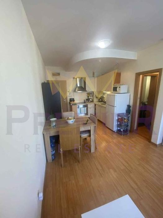 Продава се Двустаен апартамент в Свети Влас - 60 кв.м за 1650 €/кв.м - Снимка #2