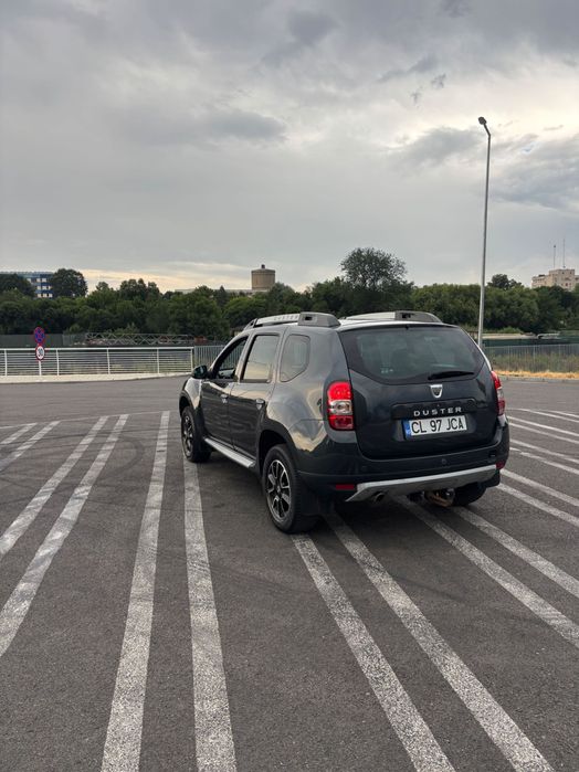 Dacia Duster 1.5 dCi 2015 | Piele | Navigație | 180.00 km