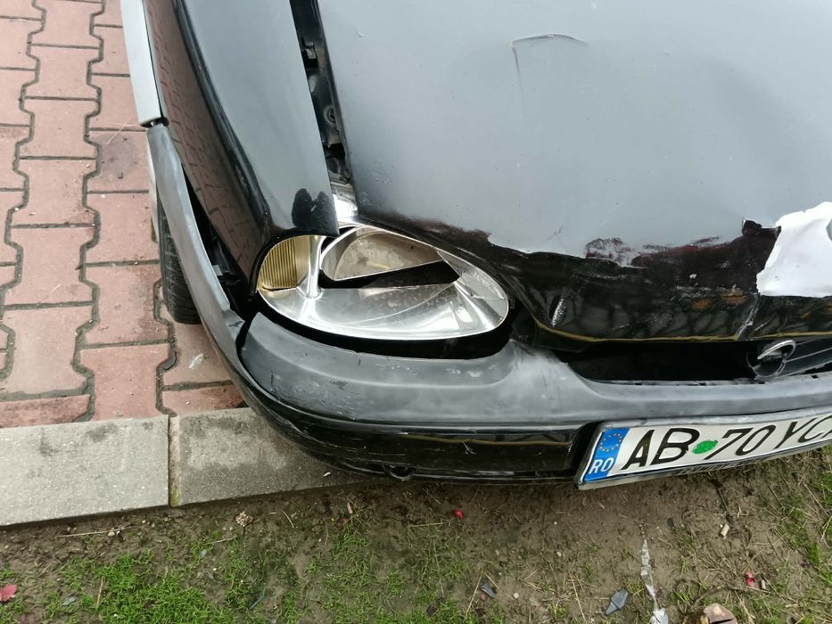 Vând Opel Corsa 1.2 benzina