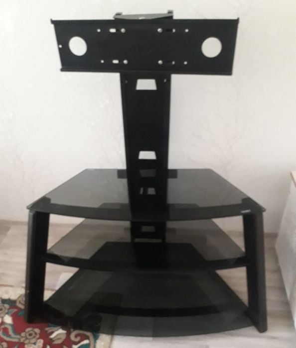 Продам подставку под телевизор.