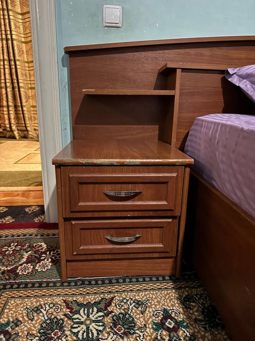 Мебель, кровать+2та тумбочка