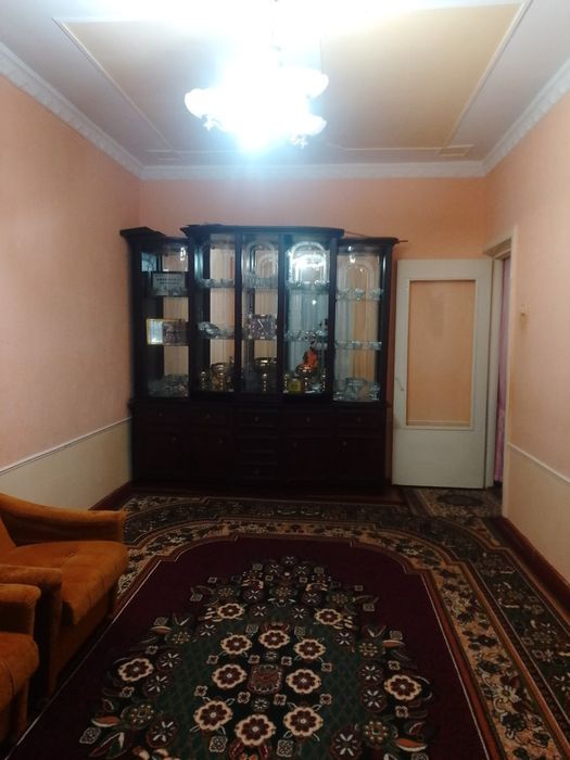 Uy sotiladi 3 xonali