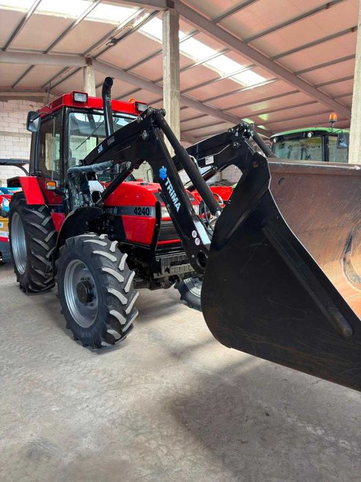 Tractor Case Plus 100 CP cu incarcator frontal profesional TRIMA X 36 NOU + Cupa XXL  Noua Claas New Holland John Deere Fendt Fiat 80 90 Fiat 70 90