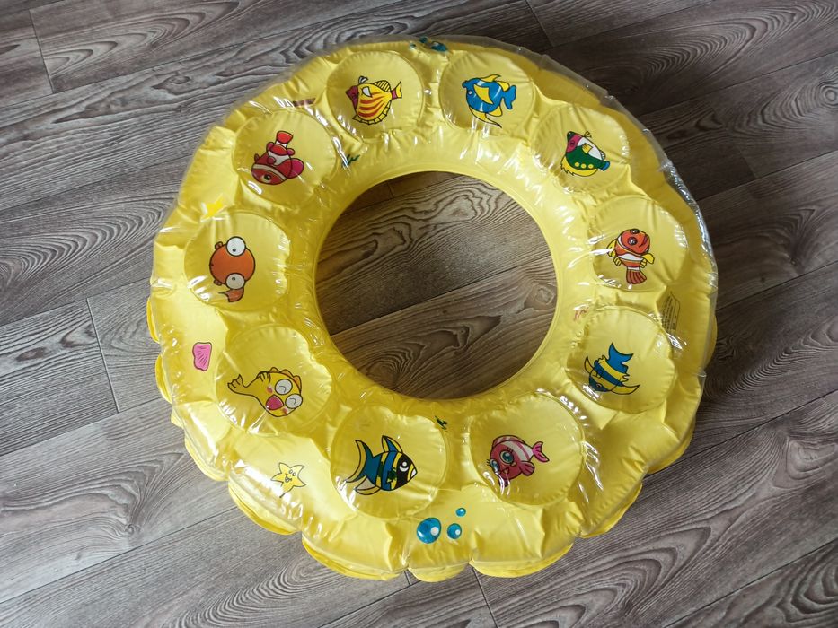 Надувной  плавательный круг