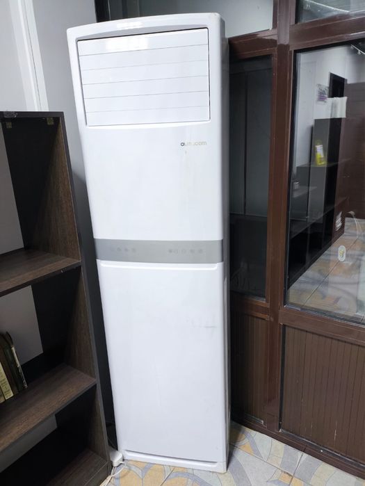 Продается офисный мебель