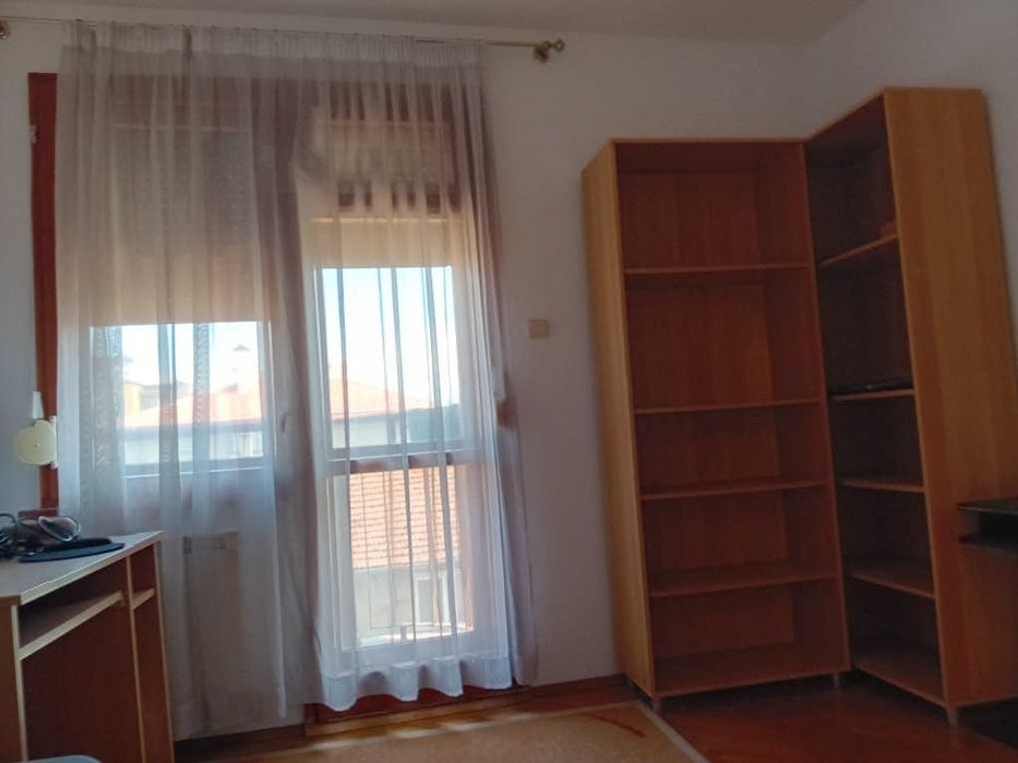 Дава се под наем Тристаен апартамент в София, Банишора - 130 кв.м за 700 € - Снимка #20