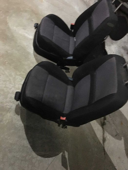 Interior scaune si banchete golf 4 cu 4 usi seat skoda 1 bora