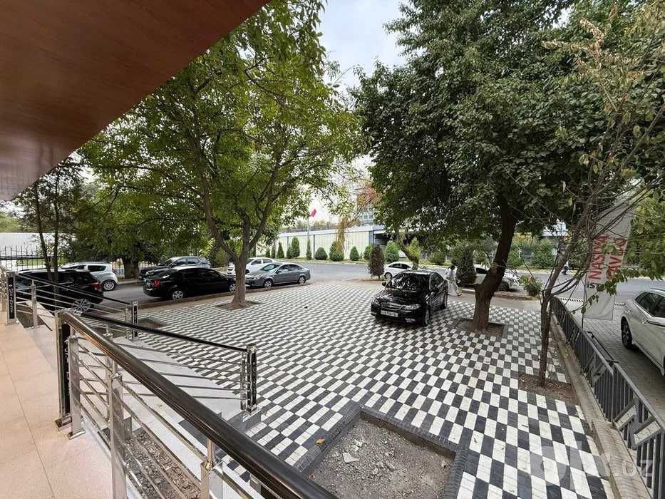 Сдаю в Аренду в  Центре Ц-6 UZBAT | Евроофис 120 м² | 1-я линия |
