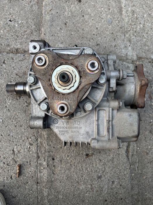 Продавам раздатка за Шкода карок 2020г