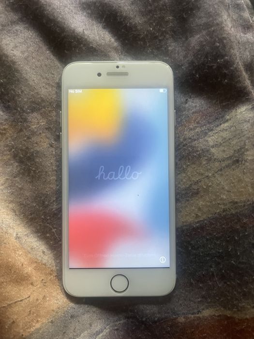Продавам Iphone 7