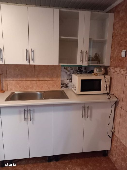 Vânzare casa și teren Văcărești-Dambovita
