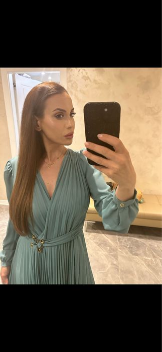 Marciano дълга рокля с красив елемент