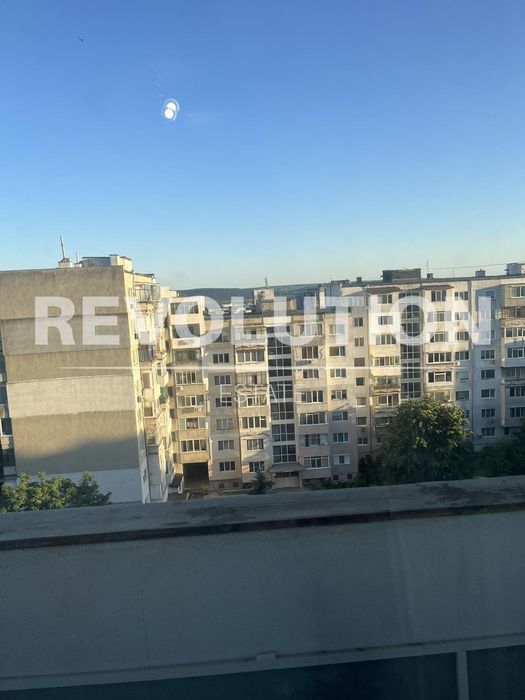 Дава се под наем Тристаен апартамент в Варна, Младост 1 - 100 кв.м за 400 € - Снимка #10