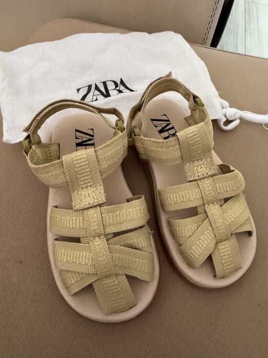 Нови сандали Zara