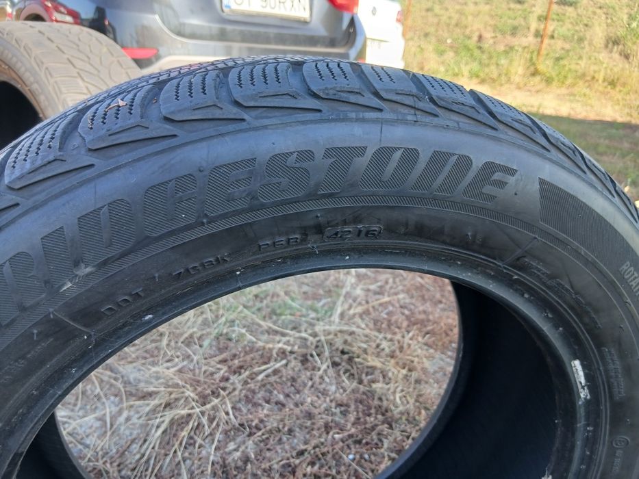Vand 2 cauciucuri Bridgestone 205/55/16 M+S
