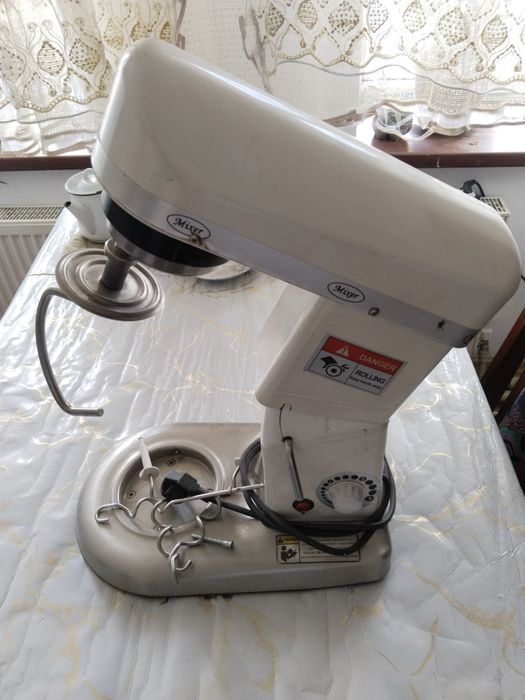 Продам миксер HURAKAN HKN-KS7