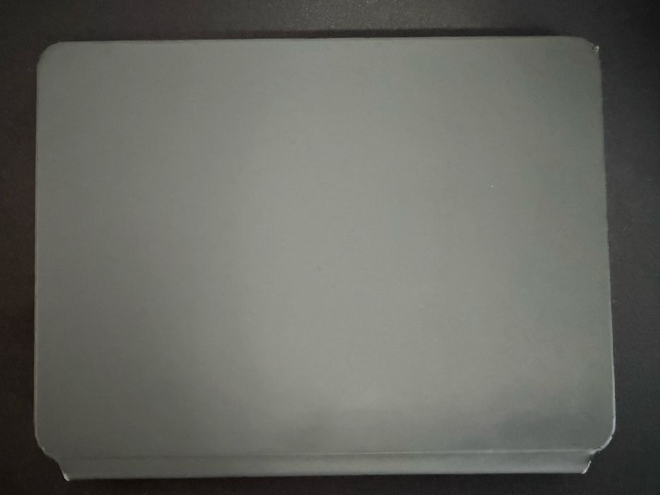 Apple iPad Air Gen. 4 + tastatura Magic Keyboard