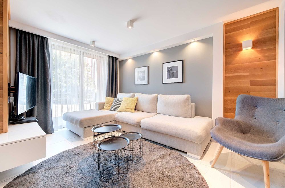 Дава се под наем Къща в Варна, Нептун - 430 кв.м за 510 € - Снимка #10