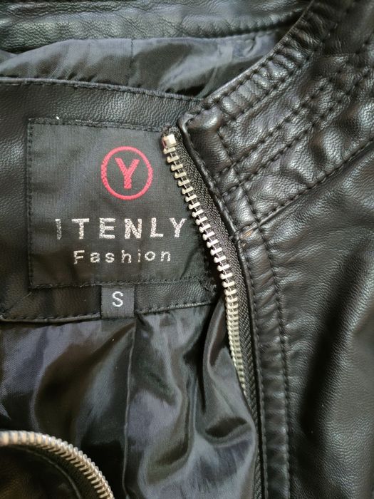 Кожено яке за момиче