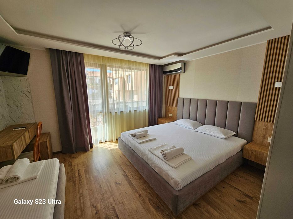 Почивка в Китен на 300 м. от плажа със закуска и вечеря
