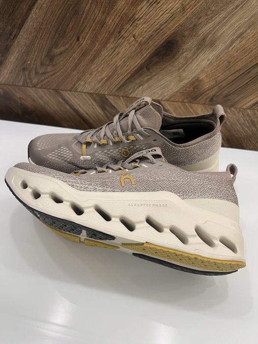 Кроссовкий люкс качества 43 размер