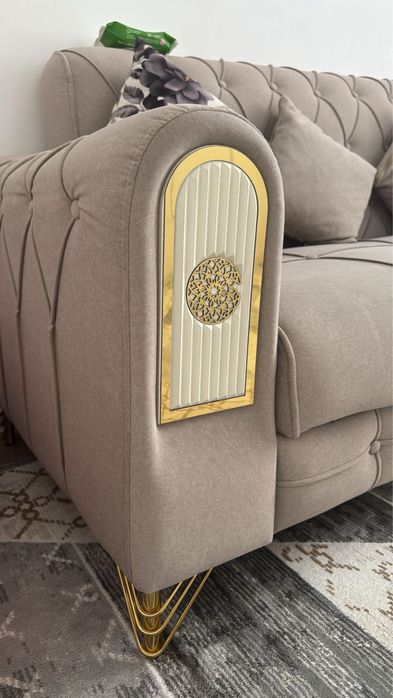 Б/у диван для дома срочно!