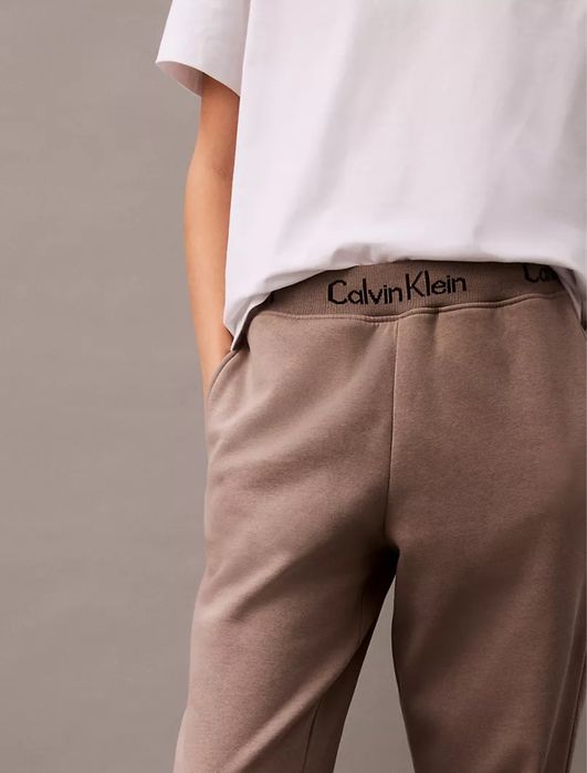 Штаны джоггеры Calvin Klein