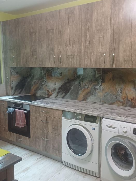 Продава се Двустаен апартамент в Бургас, Възраждане - 68 кв.м за 3412 €/кв.м - Снимка #2