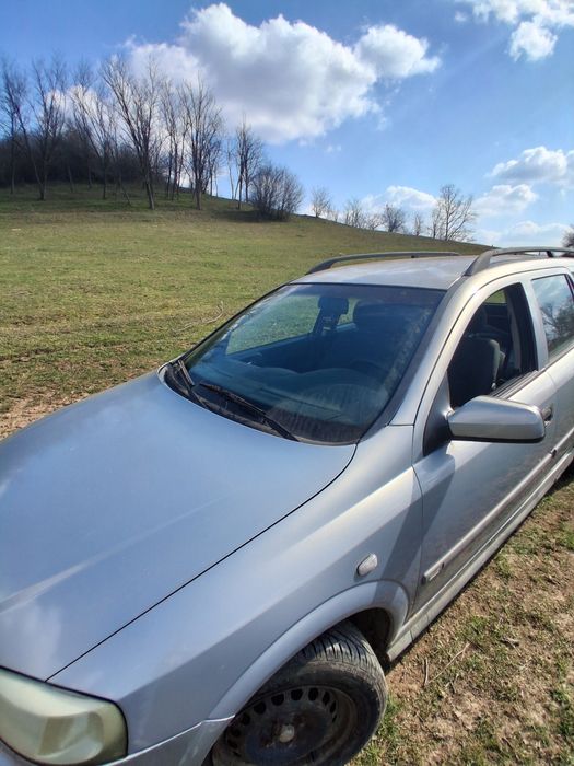 Vand opel astra g cu portbagajul mai mare ca frigiderul lui bunicata