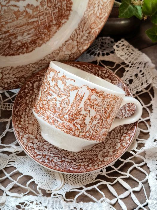 Сервиз за чай английски