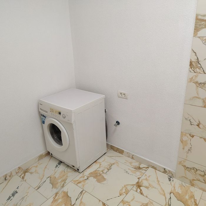 Casa/spatiu +plus teren 1080 mp de închiriat.