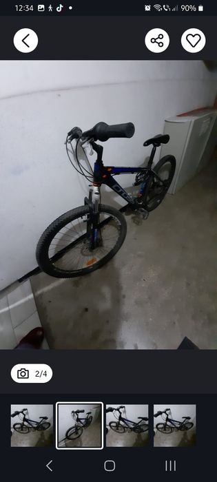 Ofer spre vânzare bicicletă.