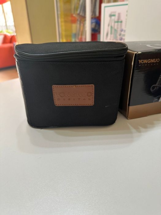 Вспышка для фотоаппарата