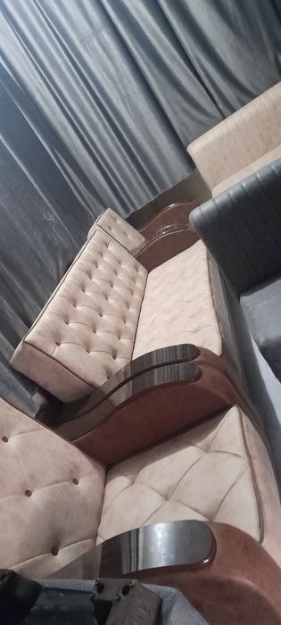 Divan kreslolarimizar sotiladi