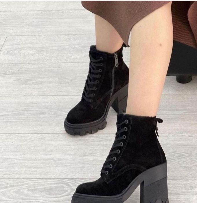 Продам  зимние  сапоги