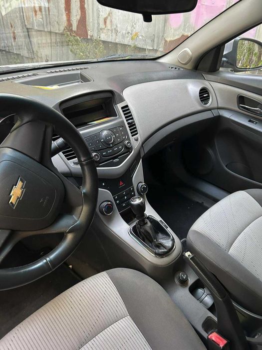 Chevrolet Cruze 1.6i АГУ 2010