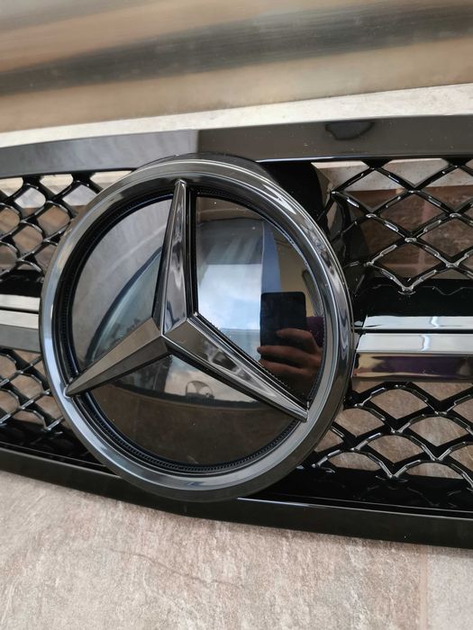 Решетка/маска с емблема тип AMG за Mercedes W203