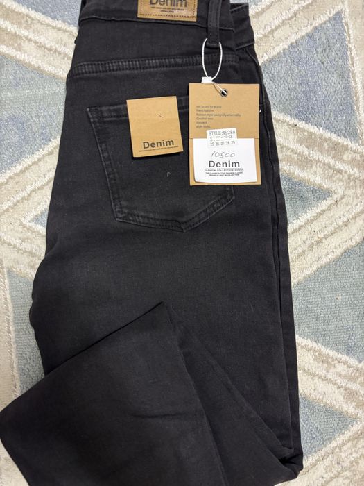 продаю весенние куртки