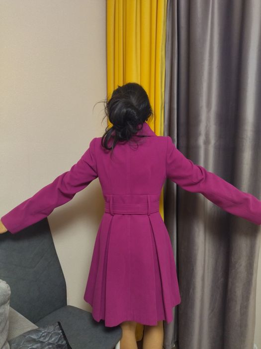 Продам пальто осень весна