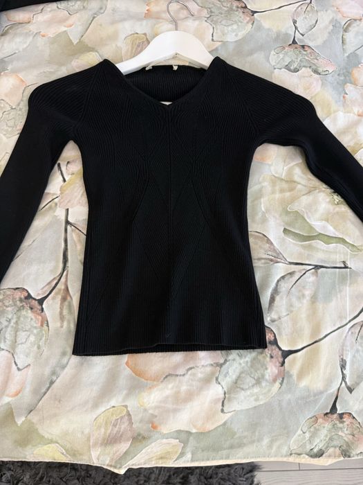 Пуловер по тялото