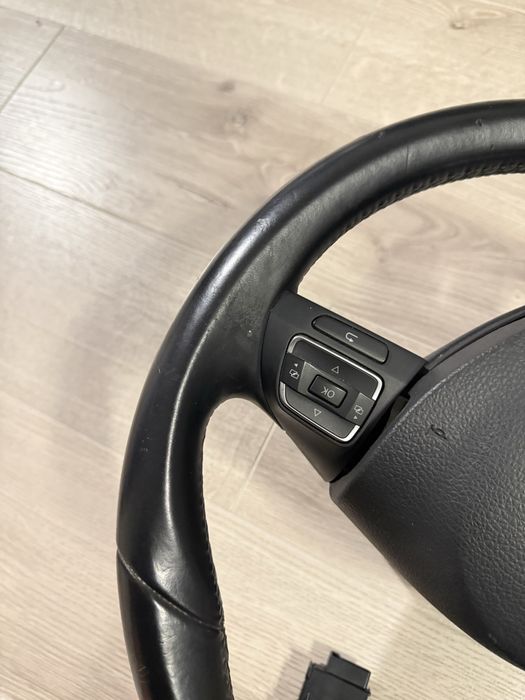 Волан  VW Golf 6 Passat B7 Голф 6 Пасат Б7 Tiguan Тигуан