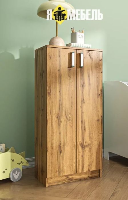 Шкаф двухстворчатый