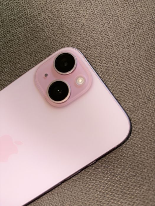 Iphone 15 като нов!