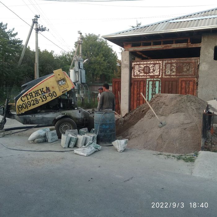 Полусухая стяжка из клинца Стяжка пола аппаратом по немецким технологи