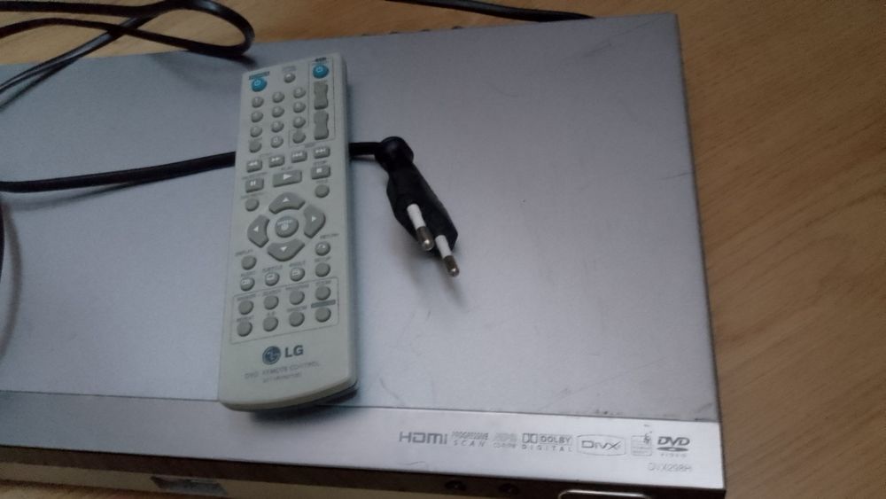 LG DVD CD Player модел: LG DVX298H