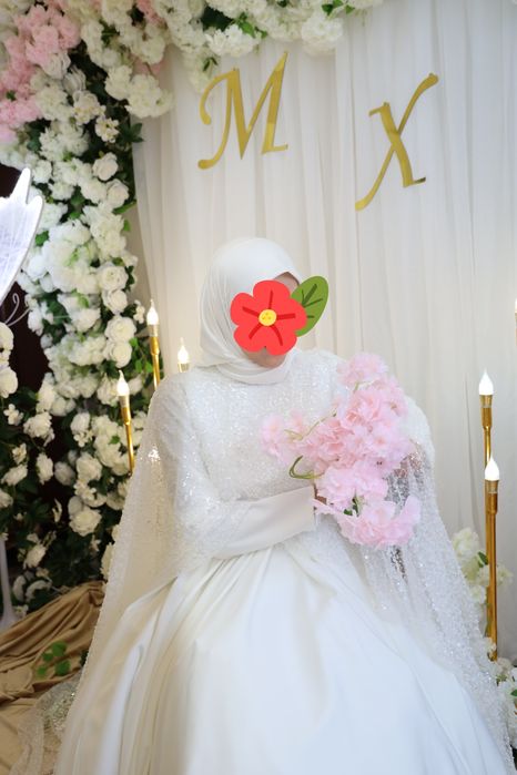 Hijobli Qizlar uchun Kelin Ko'ylak