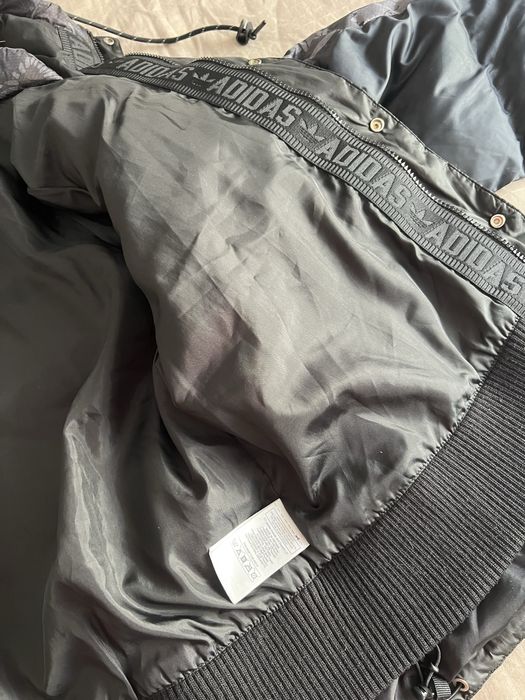 Geacă cu puf "adidas"originală de damă nr M/L(40)
